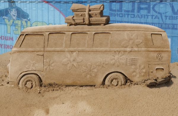 sand bus photoshop picture